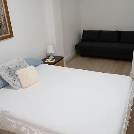 Celia Apartment *